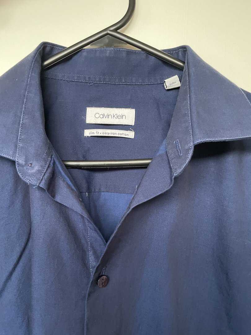 Preloved Mens Calvin Klein Good Condition Navy Blue Long Sleeve Business  Shirt 100% Cotton Slim Fit / Easy-Iron Size 43/92 for sale at GarageSaleIt