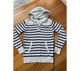 Garage Sales Williamstown -  754