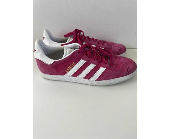 Garage Sales Williamstown -  740