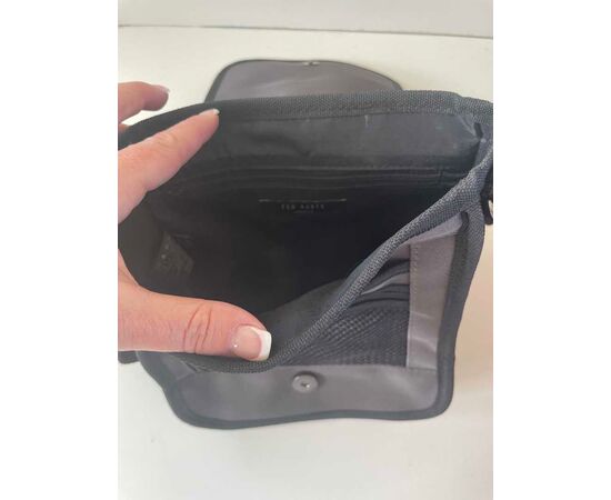 Garage Sales ESHER -  492