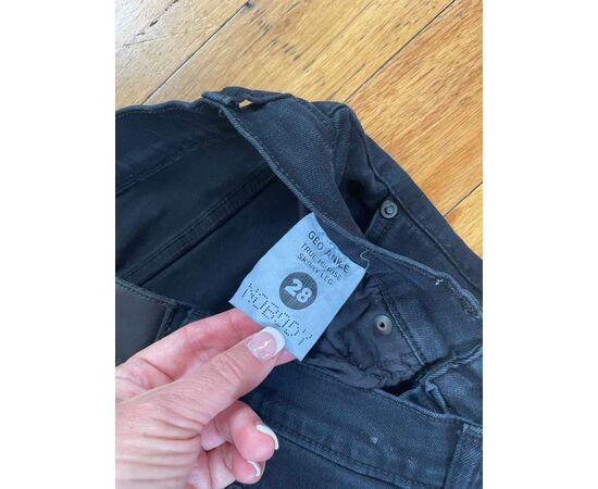 Garage Sales Williamstown -  776