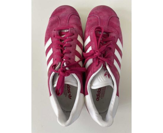 Garage Sales Williamstown -  740