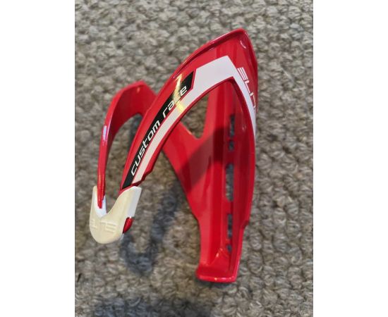 Garage Sales GLEN IRIS -  899