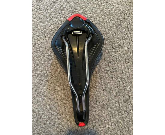 Garage Sales GLEN IRIS -  901