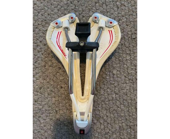 Garage Sales GLEN IRIS -  900