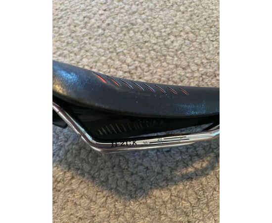 Garage Sales GLEN IRIS -  901