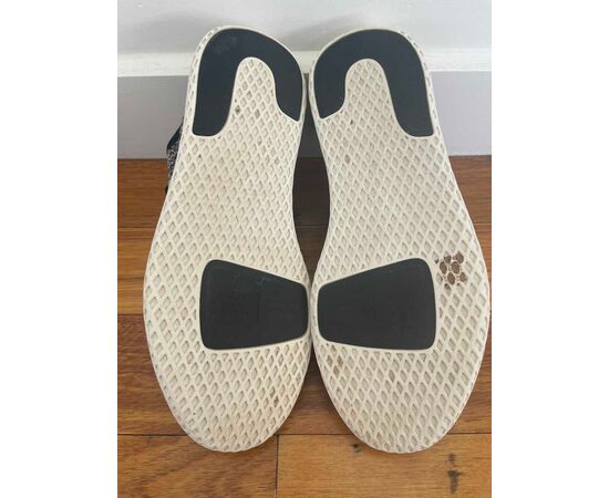 Garage Sales Williamstown -  1834