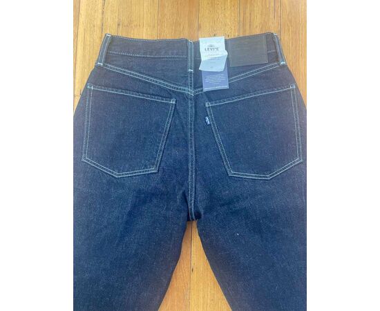 Garage Sales Williamstown -  1868