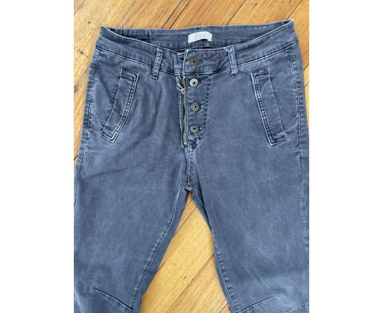 Garage Sales Williamstown -  2613