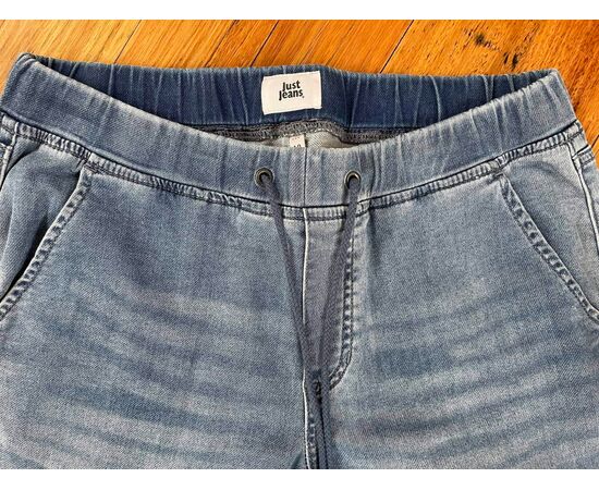 Garage Sales Pacific Pines -  419